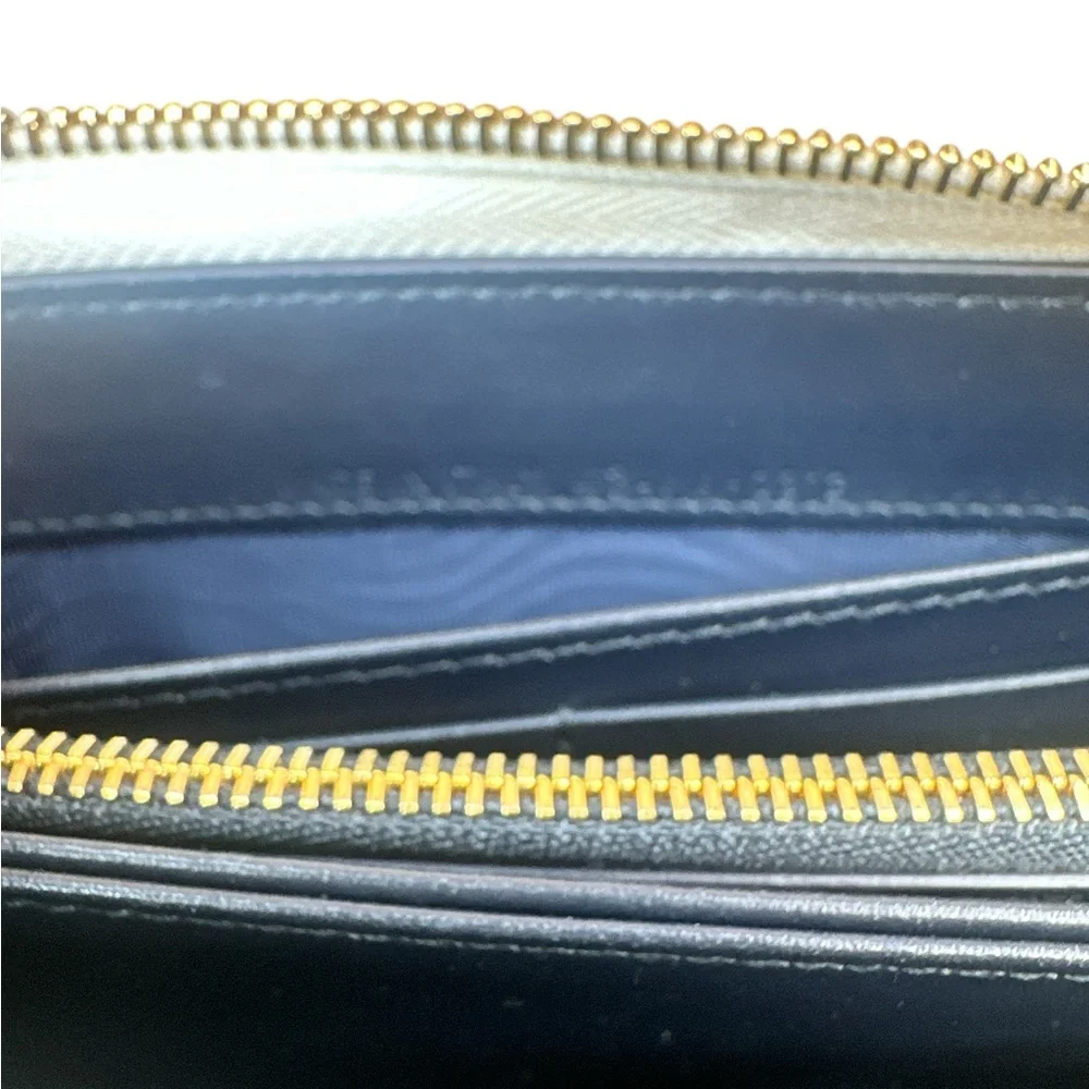 Dior vibe voyager zip wallet